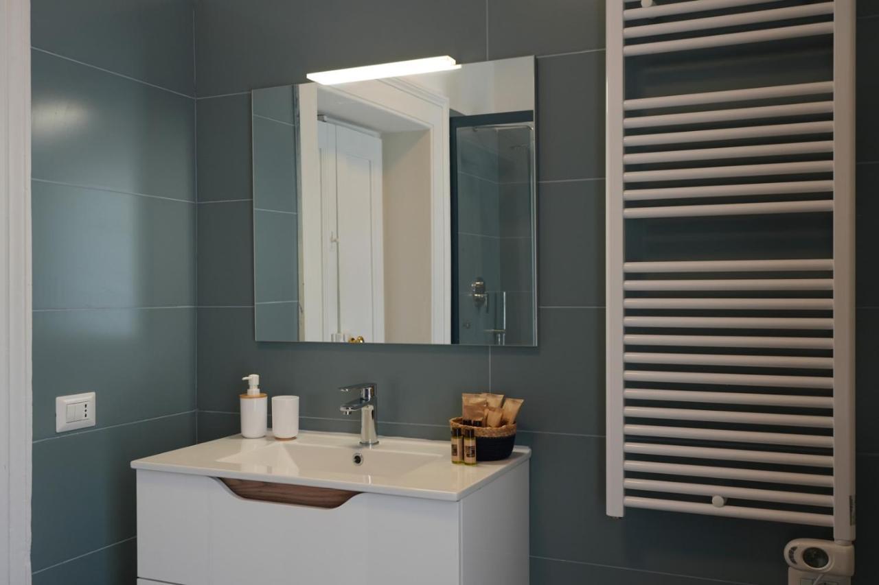 Palazzo Manzoni Apartments Bari Phòng bức ảnh