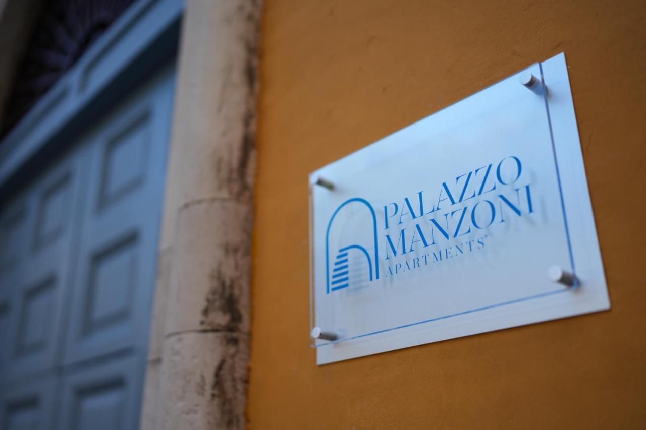 Palazzo Manzoni Apartments Bari Ngoại thất bức ảnh